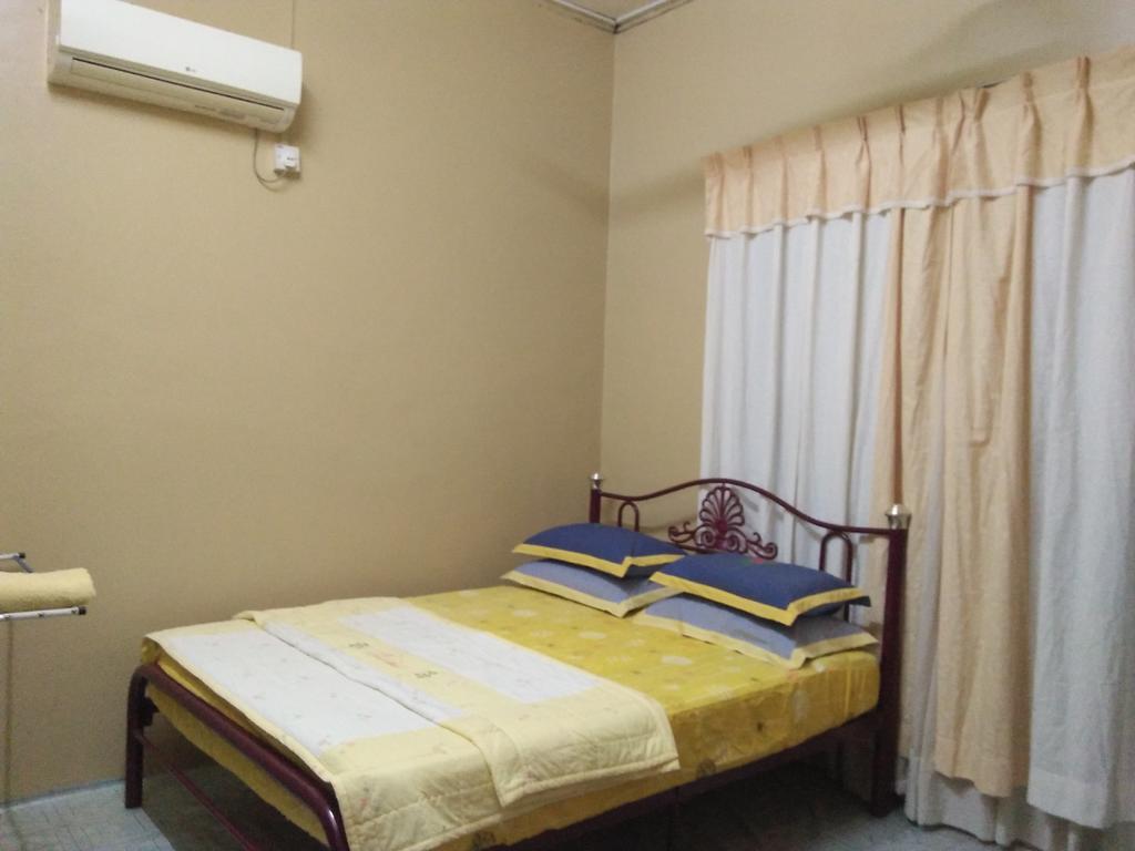 Teratak Ibunda Guest House Kota Bharu Exterior foto